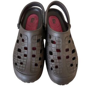 Women’s CLOGGENS brown Sz 10 waterproof clogs COMFY!